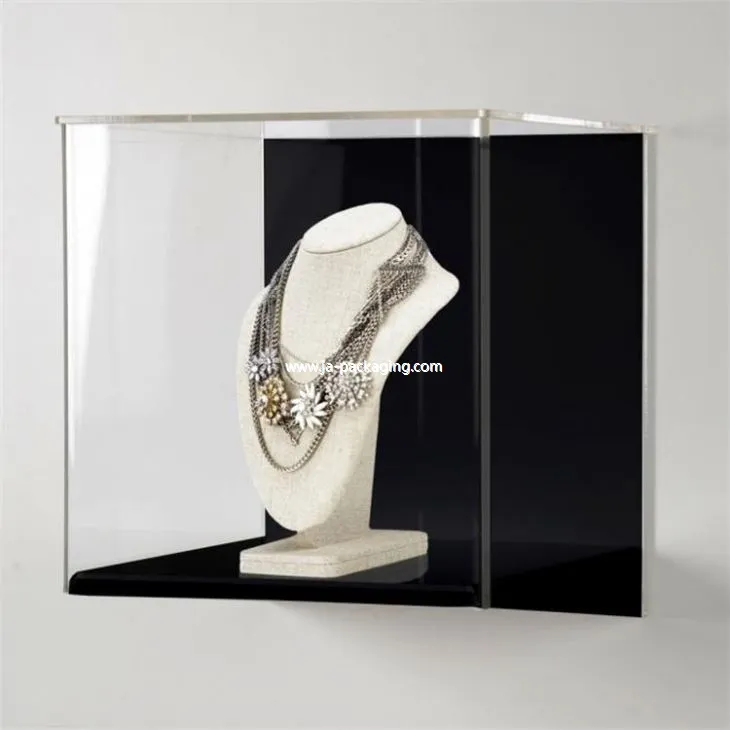 Szafy na biżuterię naścienne