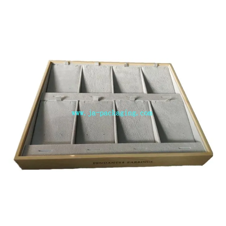 Zawieszki i kolczyki drewniana taca